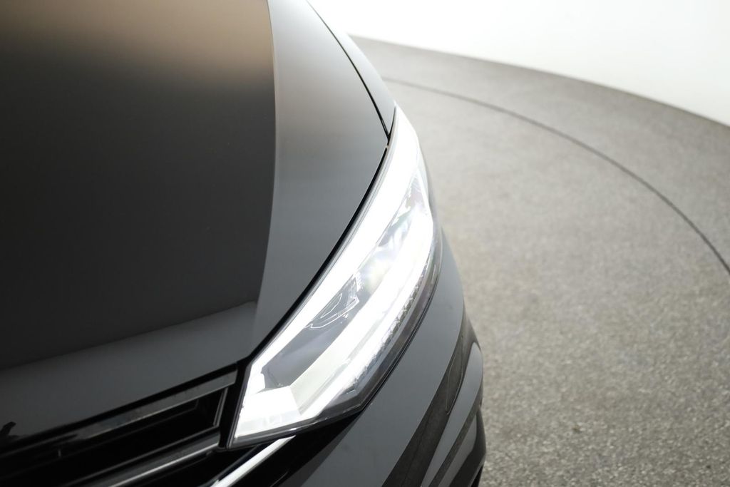 Volkswagen Touran 2025