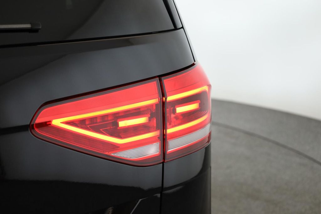 Volkswagen Touran 2025