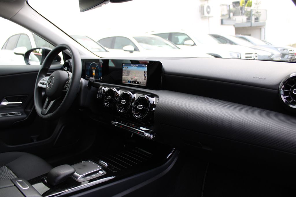 Mercedes-Benz A 200 2022