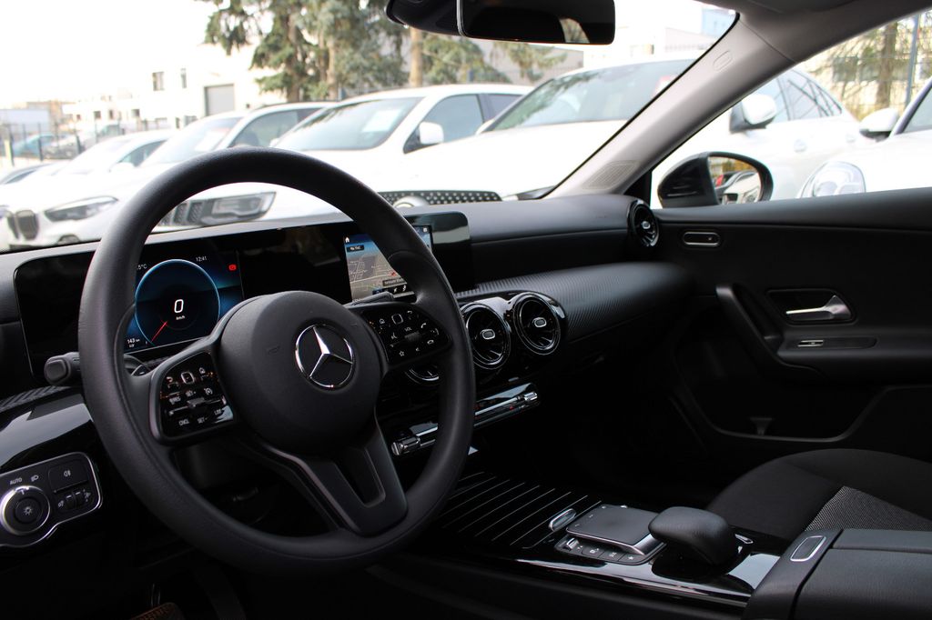 Mercedes-Benz A 200 2022