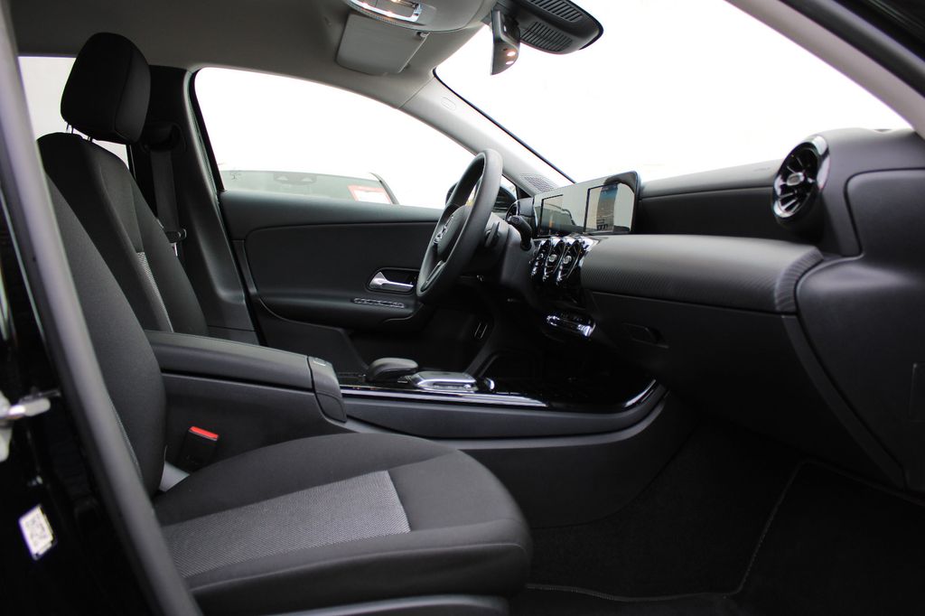 Mercedes-Benz A 200 2022