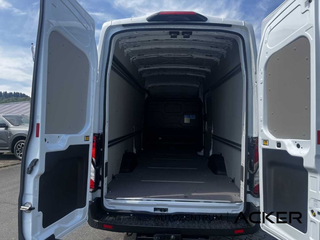Ford Transit 2025