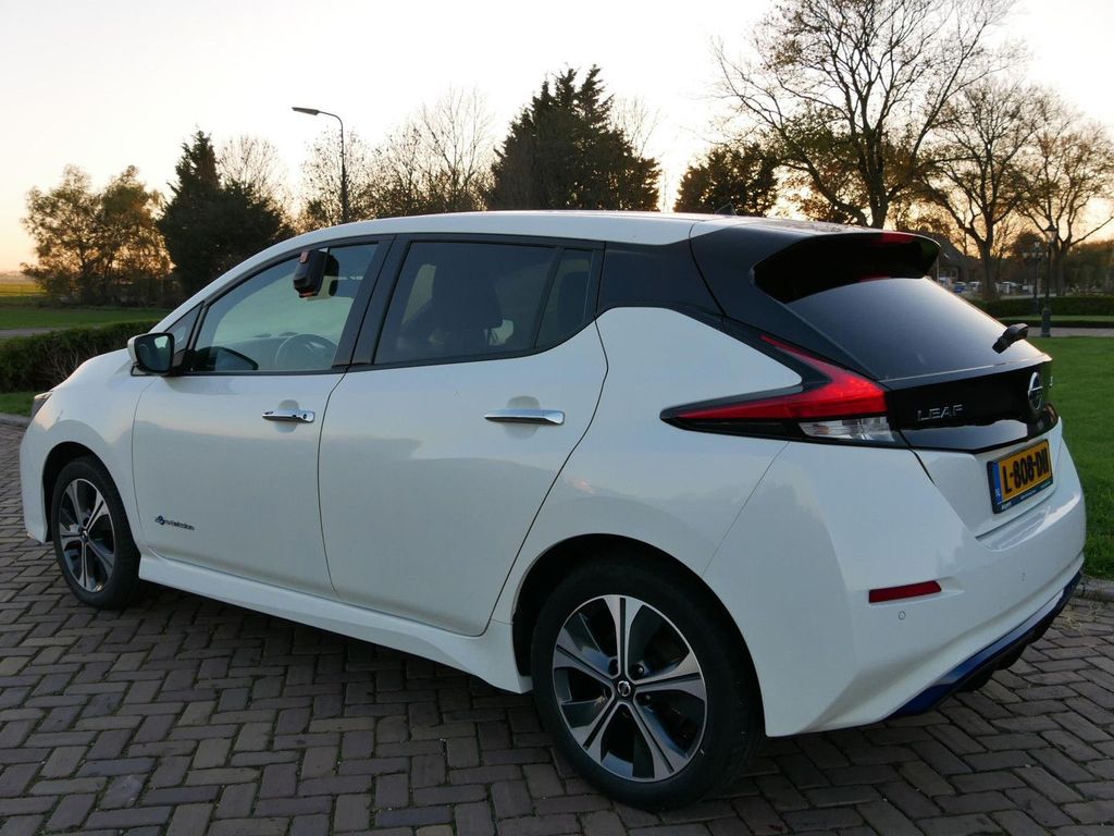 Nissan Leaf 2021