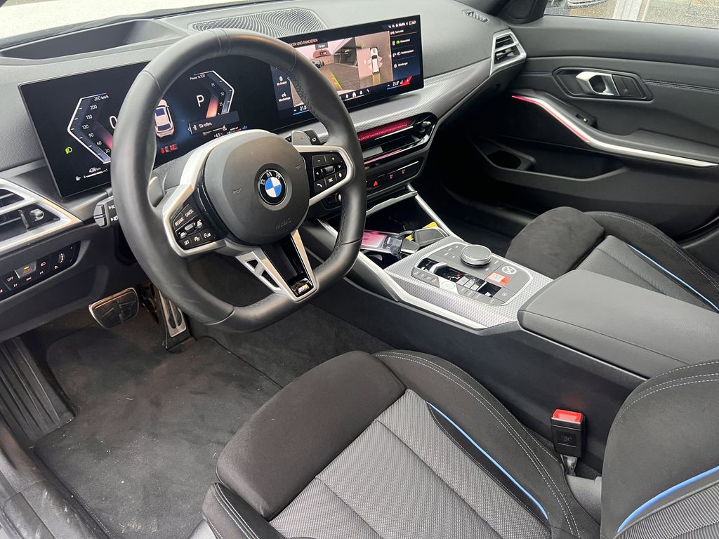 BMW 330 2025