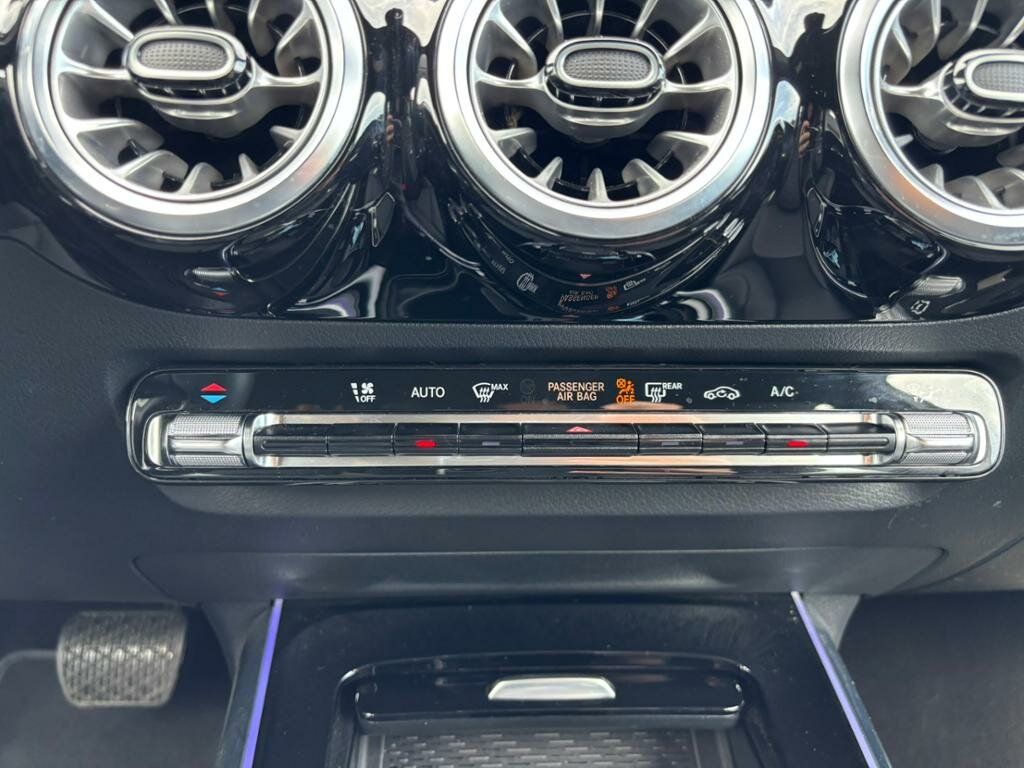 Mercedes-Benz B 200 2024