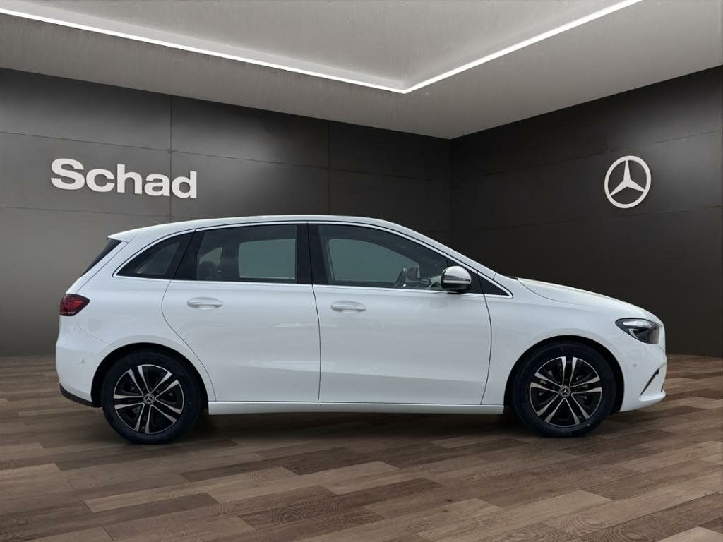 Mercedes-Benz B 200 2024