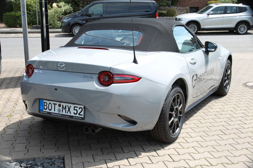 Mazda MX-5 2025