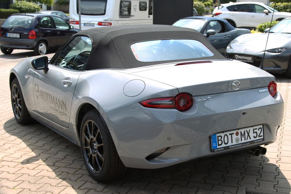 Mazda MX-5 2025