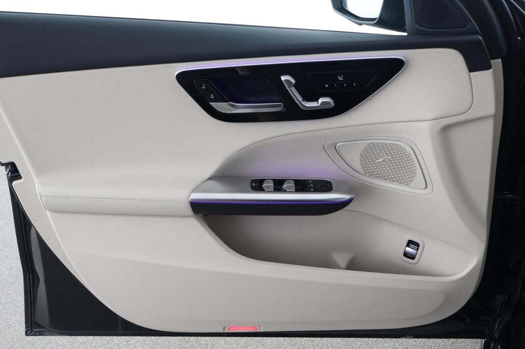 Mercedes-Benz C 200 2025