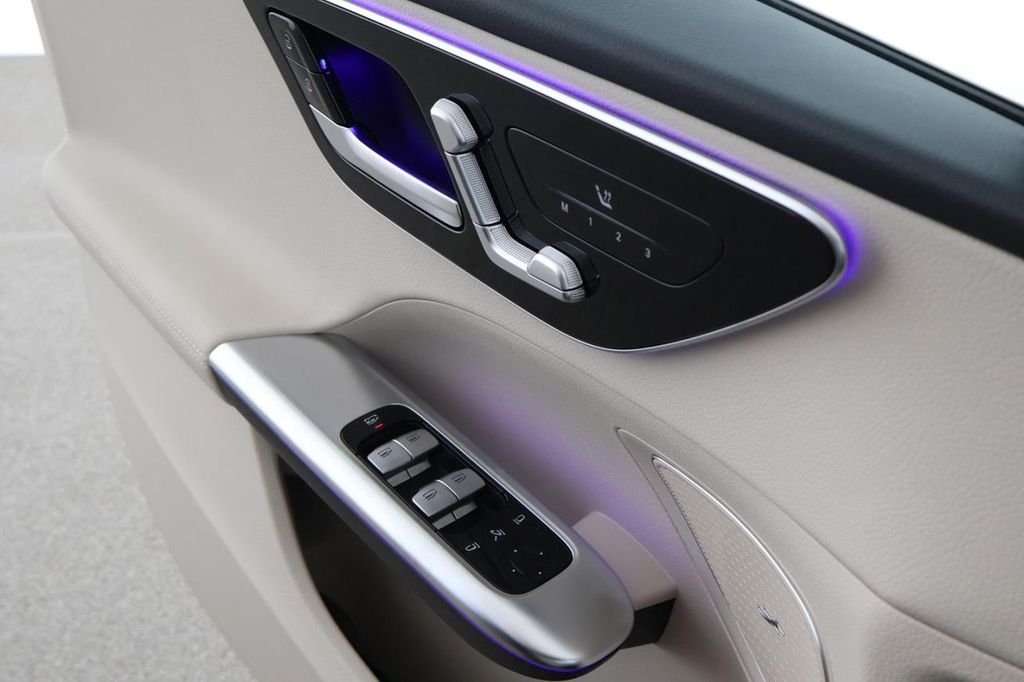 Mercedes-Benz C 200 2025