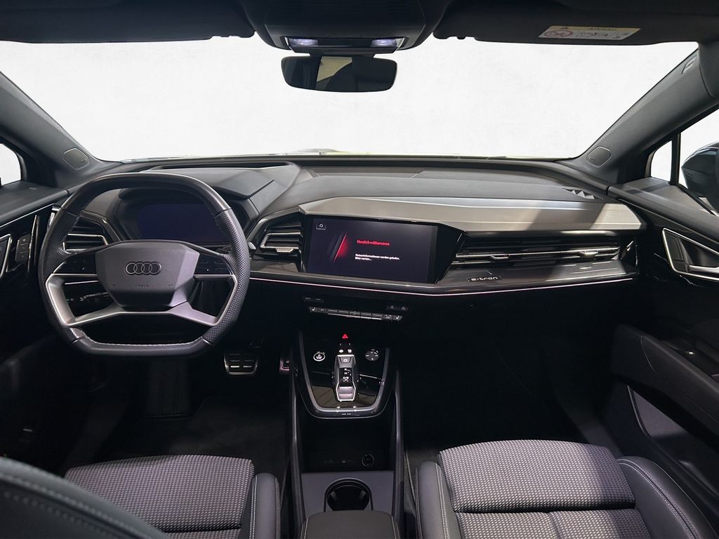 Audi Q4 e-tron 2024