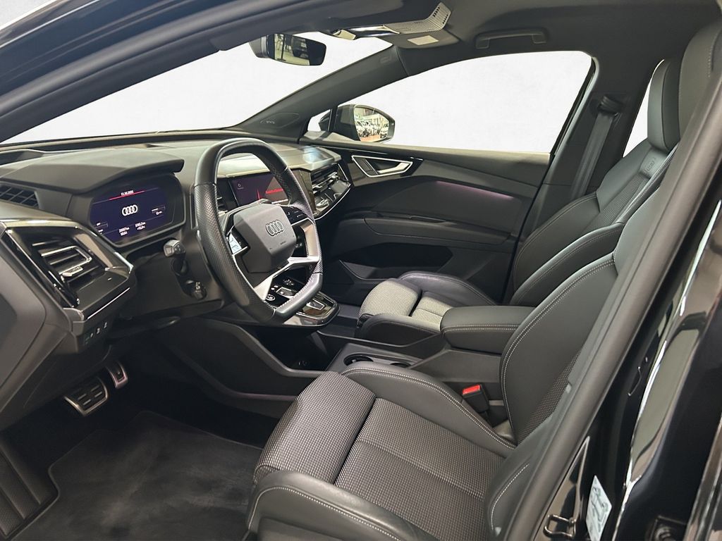 Audi Q4 e-tron 2024