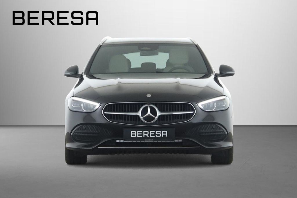 Mercedes-Benz C 200 2025