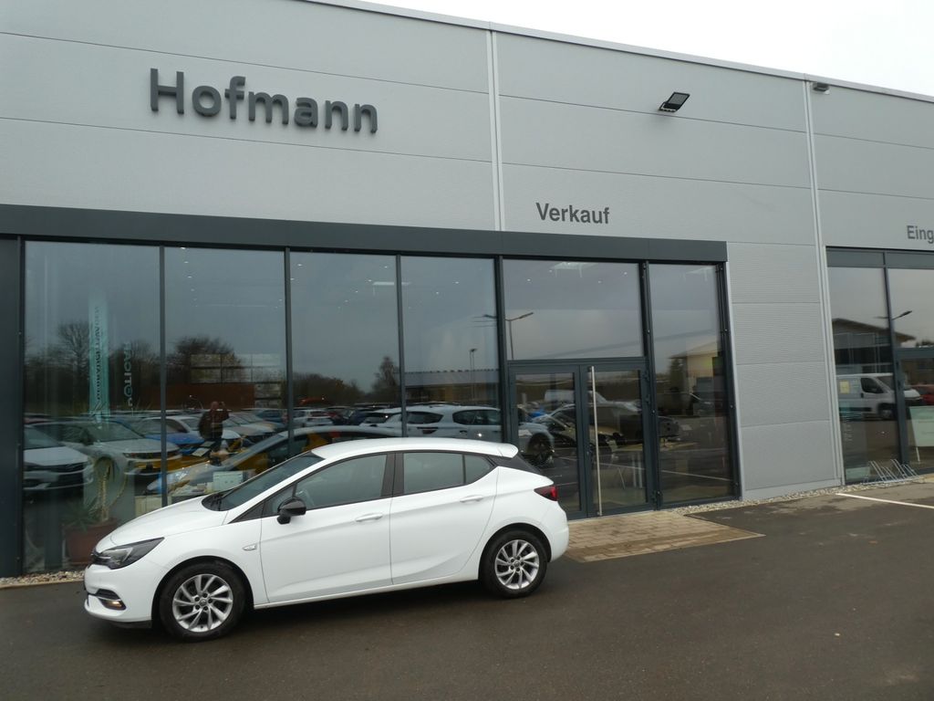 Opel Astra 2021