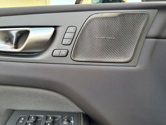 Volvo XC60 2024
