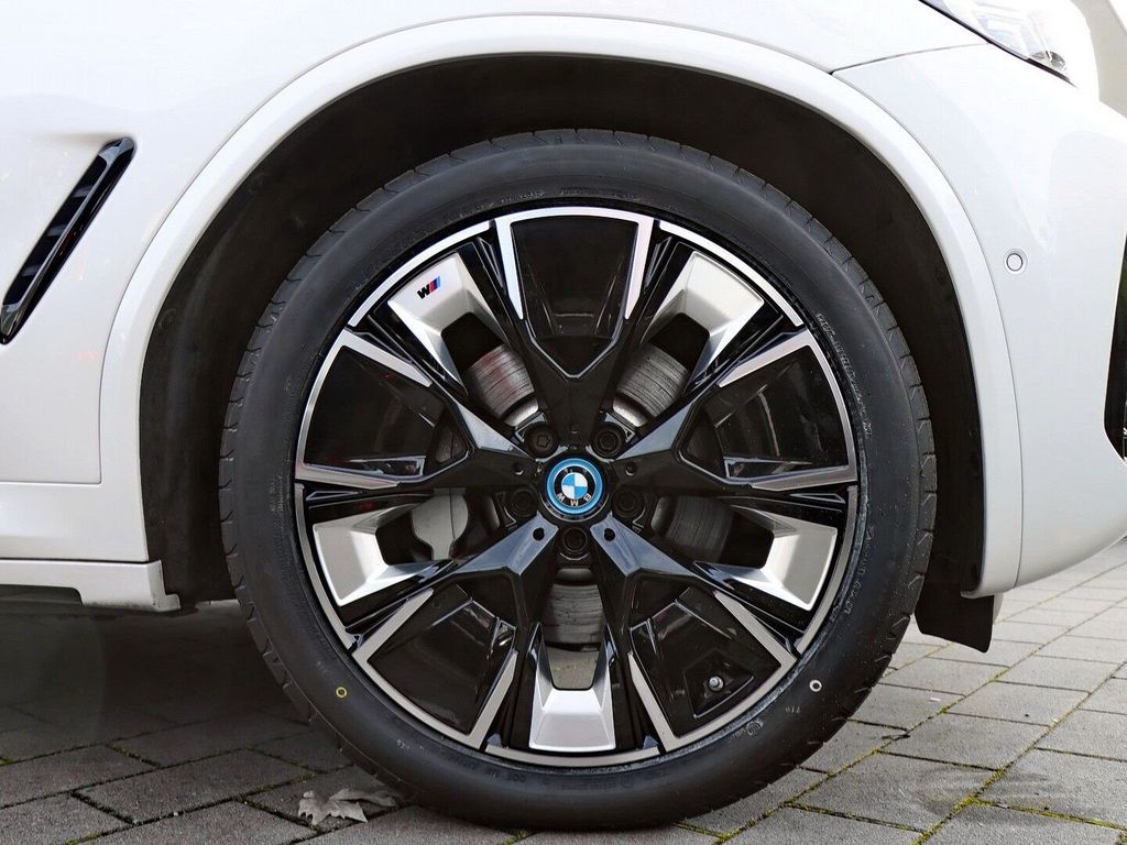 BMW iX3 2022