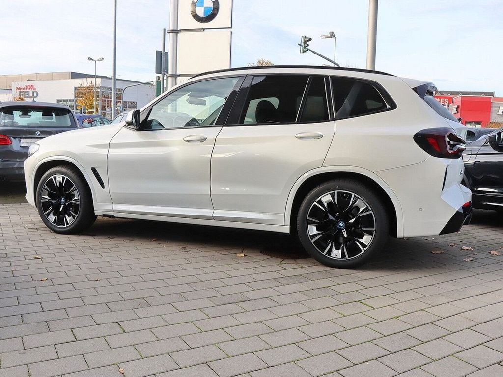 BMW iX3 2022