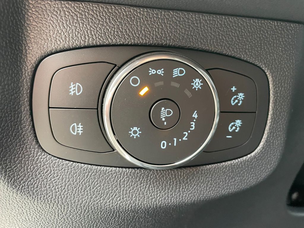 Ford Transit Courier 2024