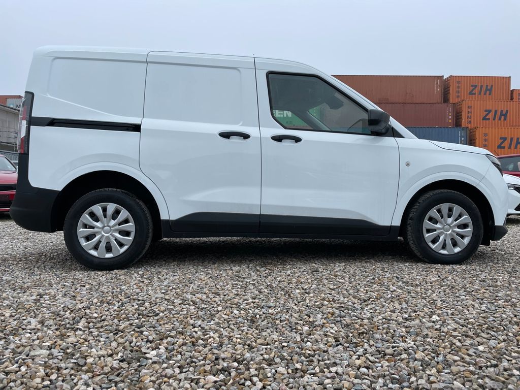 Ford Transit Courier 2024
