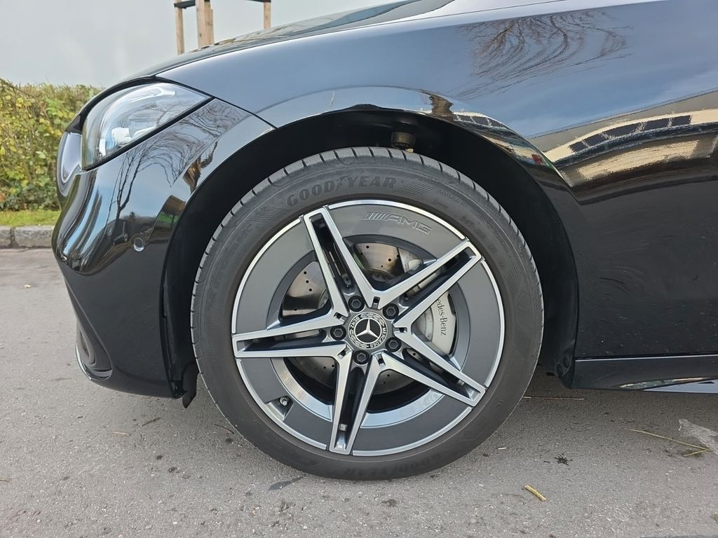 Mercedes-Benz C 300 2024