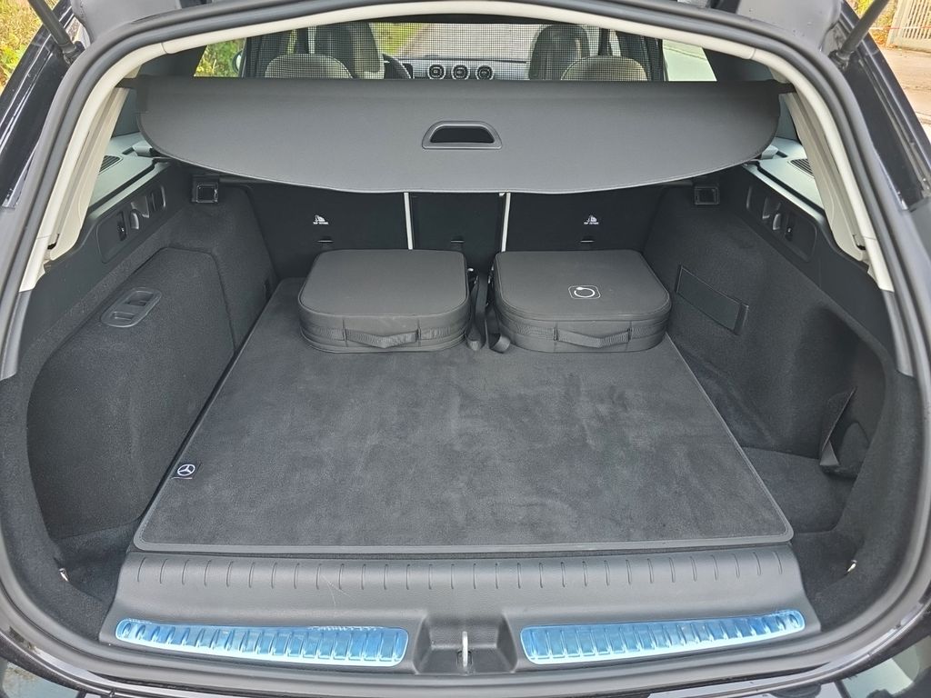 Mercedes-Benz C 300 2024