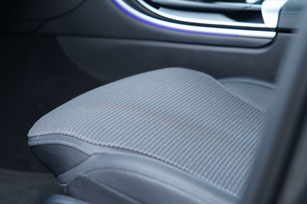 Mercedes-Benz C 300 2024