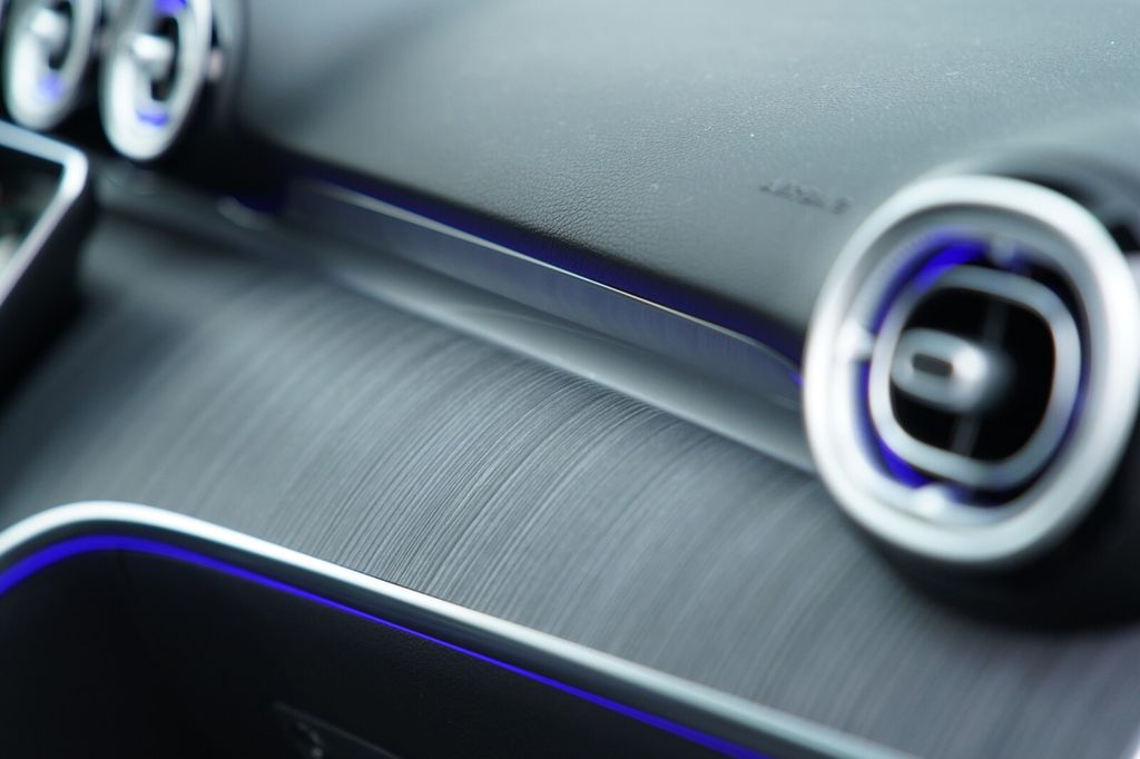 Mercedes-Benz C 300 2024