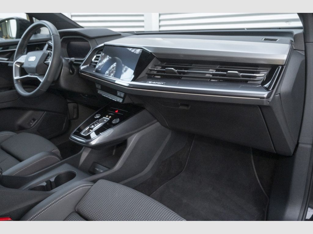Audi Q4 e-tron 2025