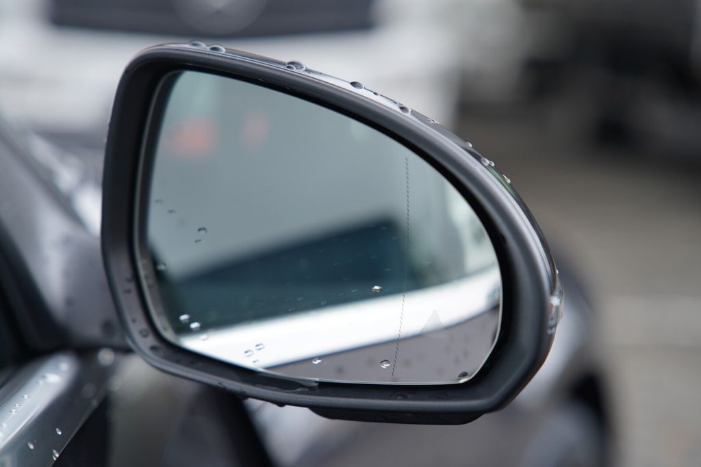 Mercedes-Benz C 300 2024