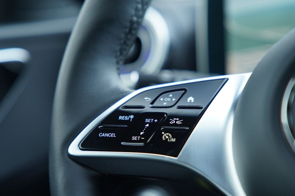 Mercedes-Benz C 300 2024