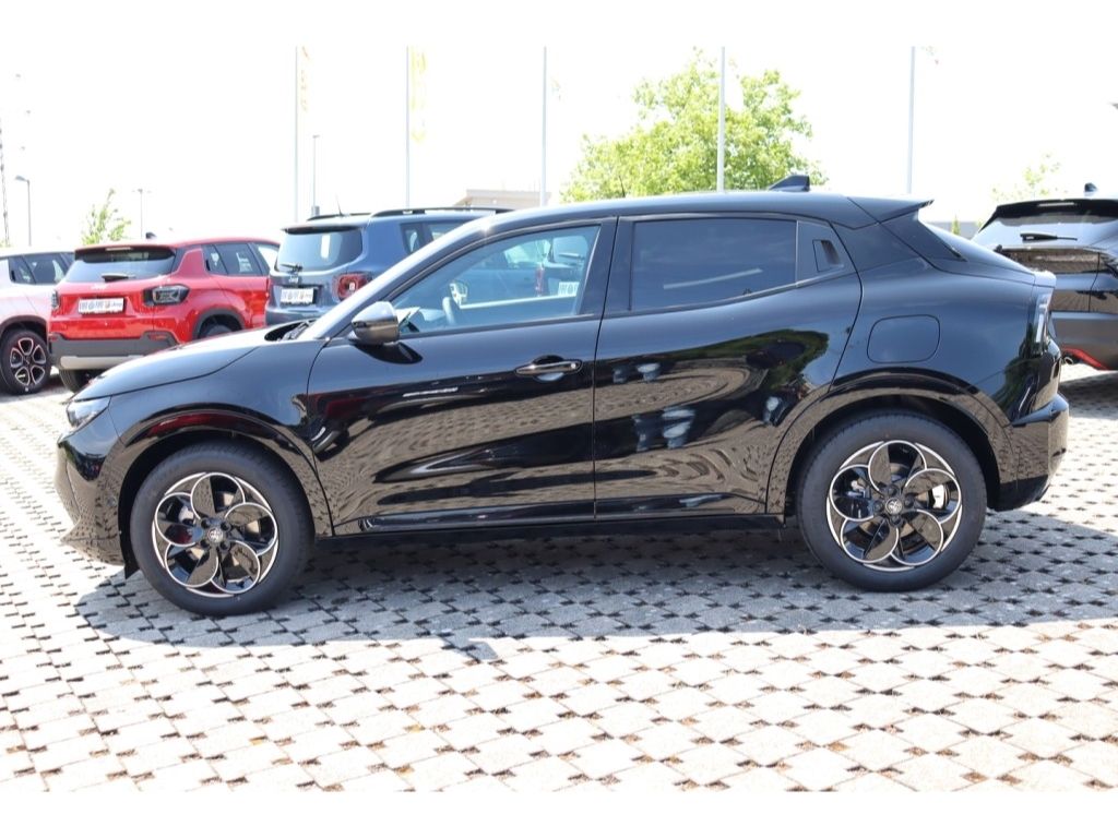 Alfa Romeo Junior 2025