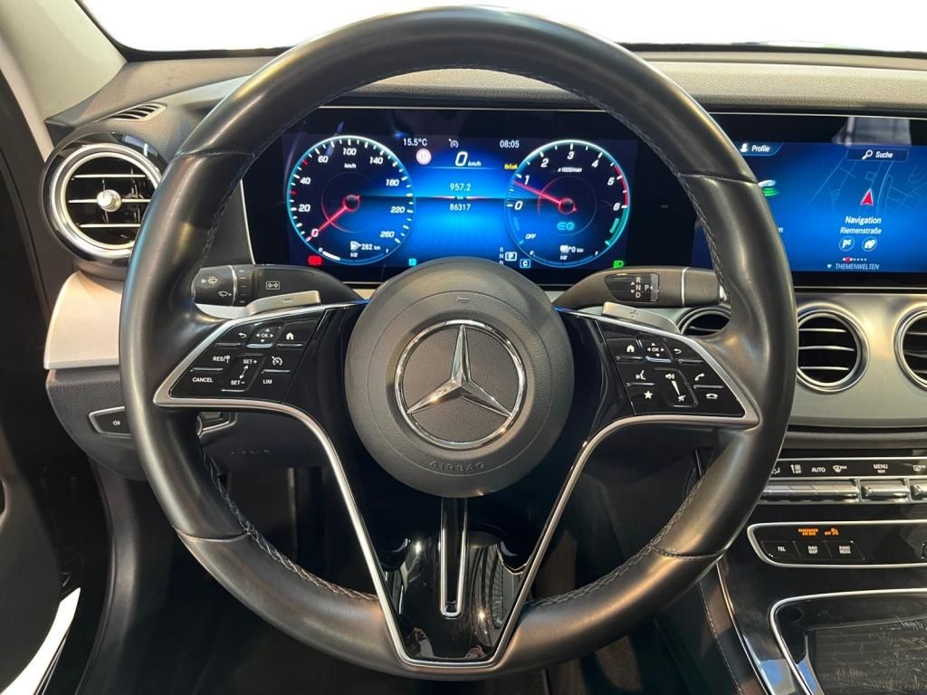 Mercedes-Benz E 300 2022