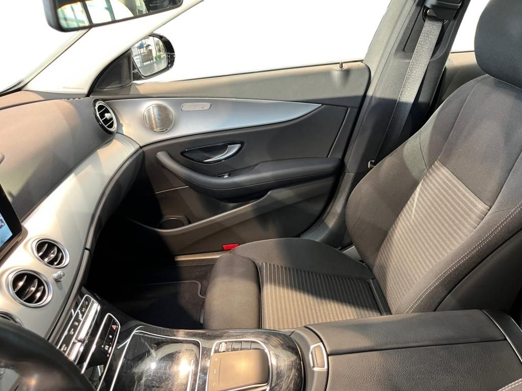 Mercedes-Benz E 300 2022