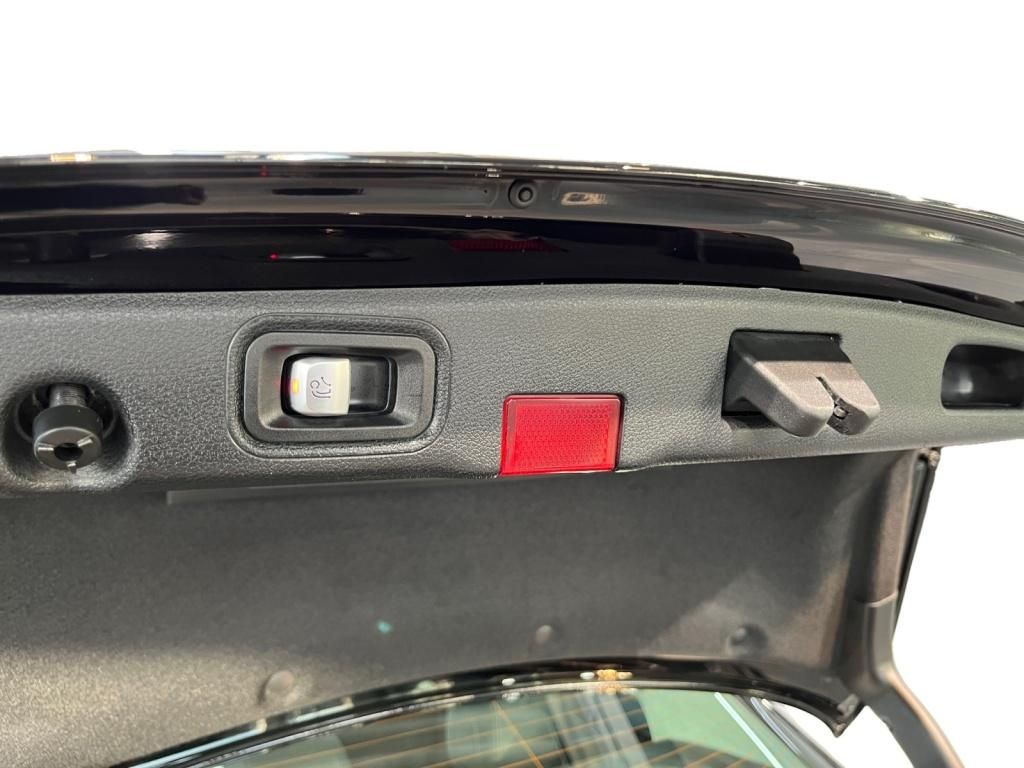 Mercedes-Benz E 300 2022