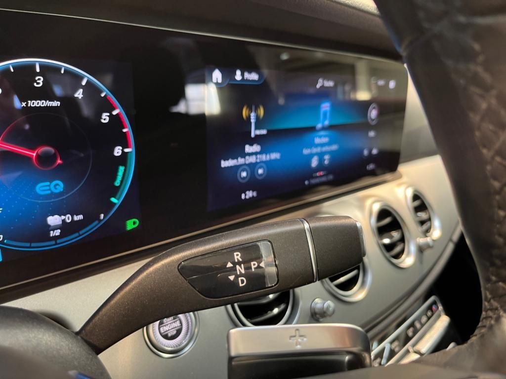 Mercedes-Benz E 300 2022