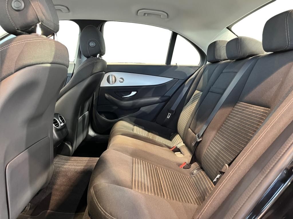 Mercedes-Benz E 300 2022
