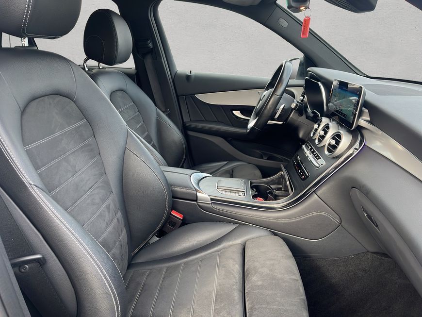 Mercedes-Benz GLC 300 2020