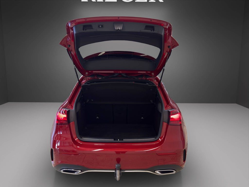 Mercedes-Benz A 220 2024