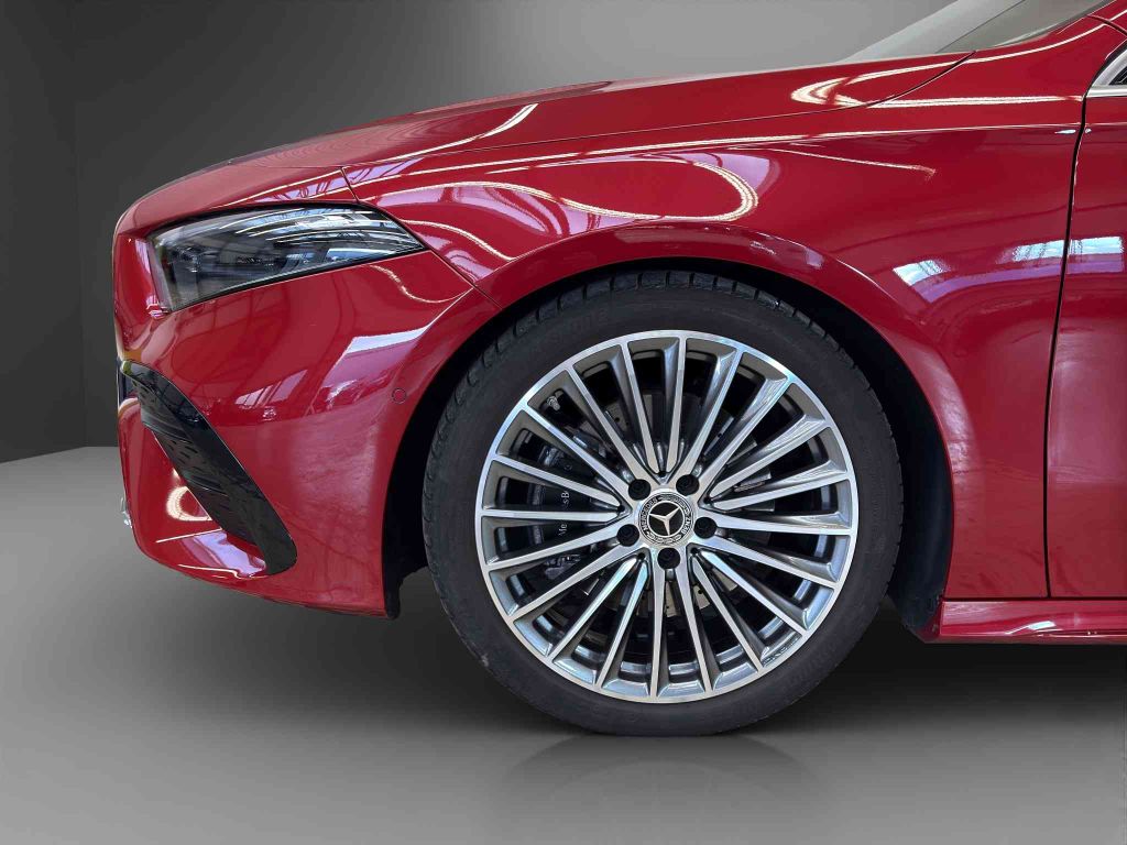 Mercedes-Benz A 220 2024