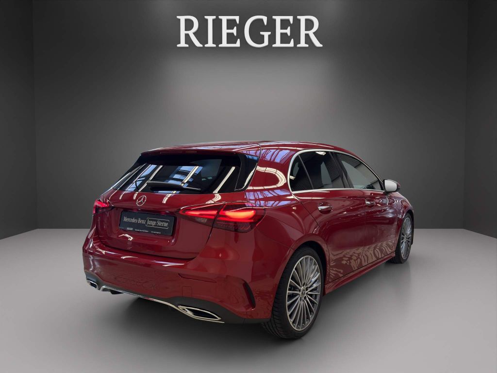 Mercedes-Benz A 220 2024