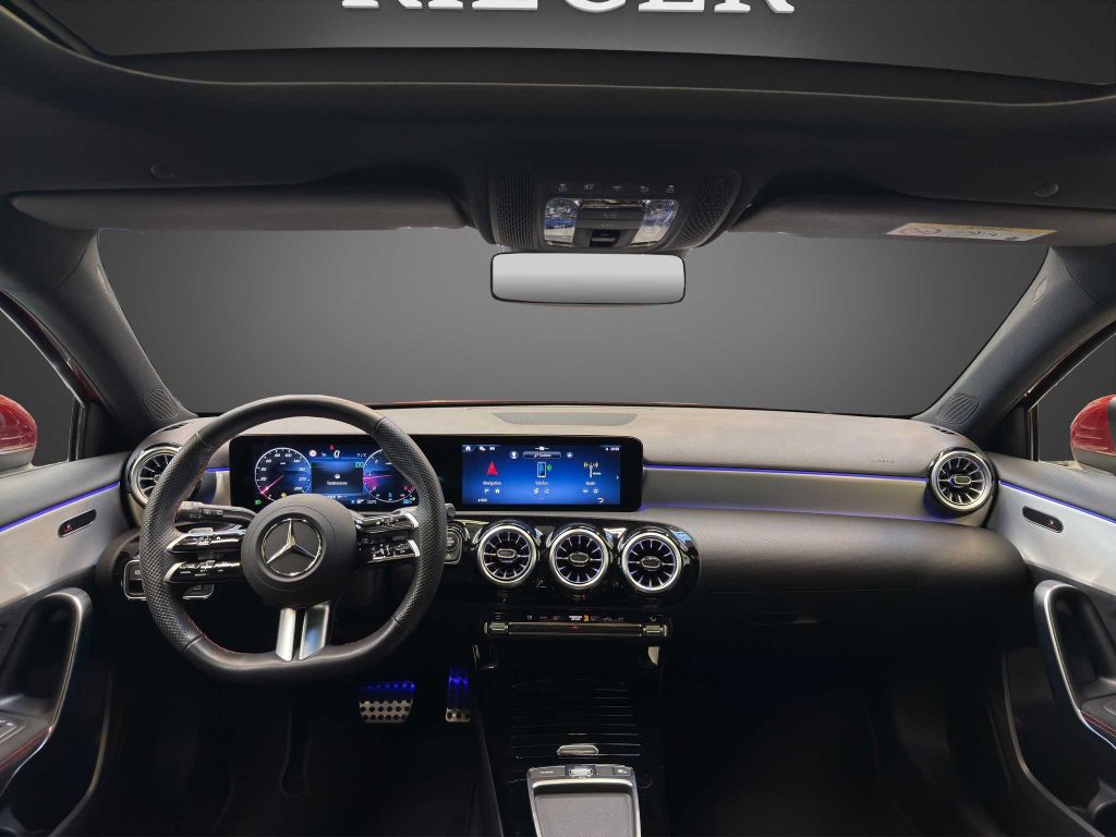Mercedes-Benz A 220 2024