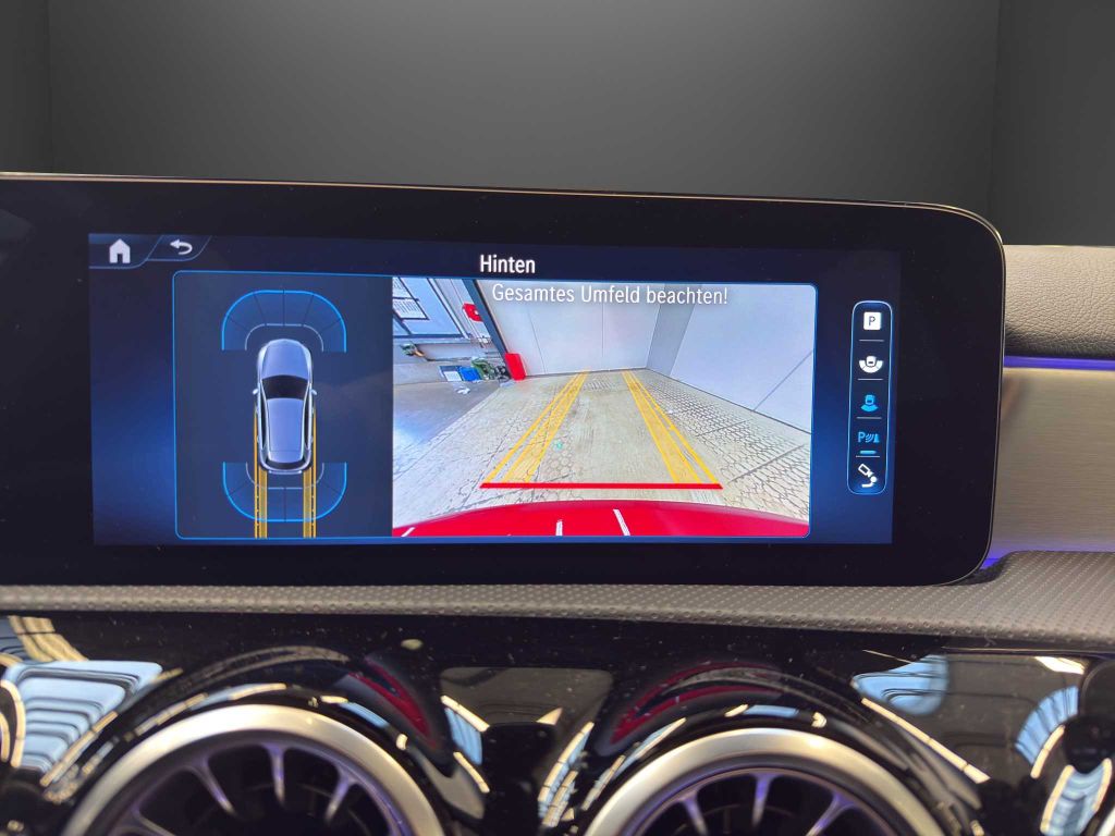 Mercedes-Benz A 220 2024