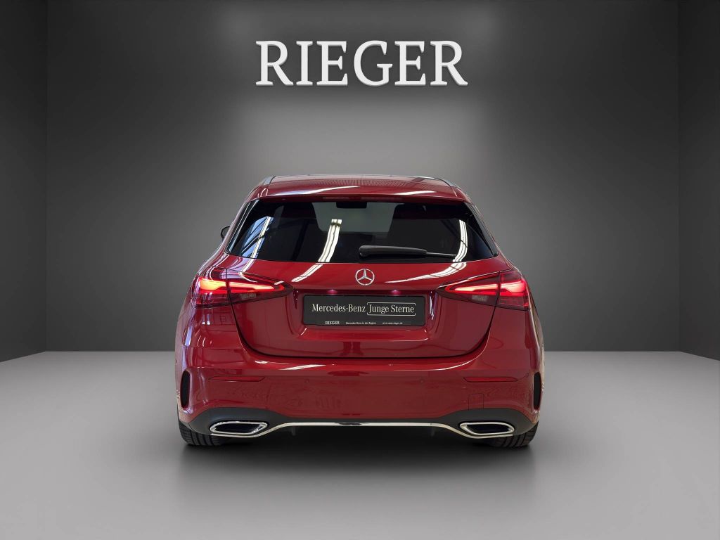 Mercedes-Benz A 220 2024