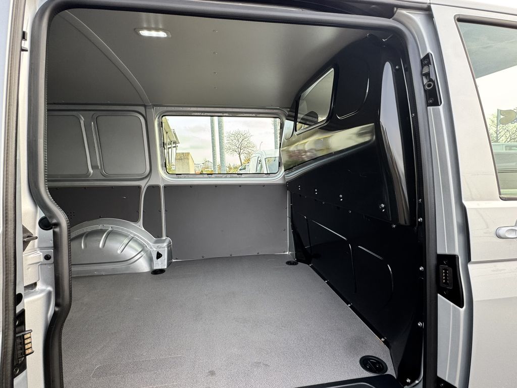 Volkswagen T6 Transporter 2023