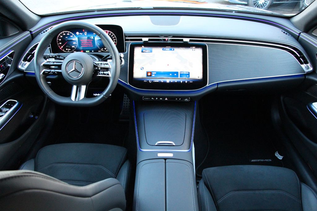 Mercedes-Benz E 300 2025