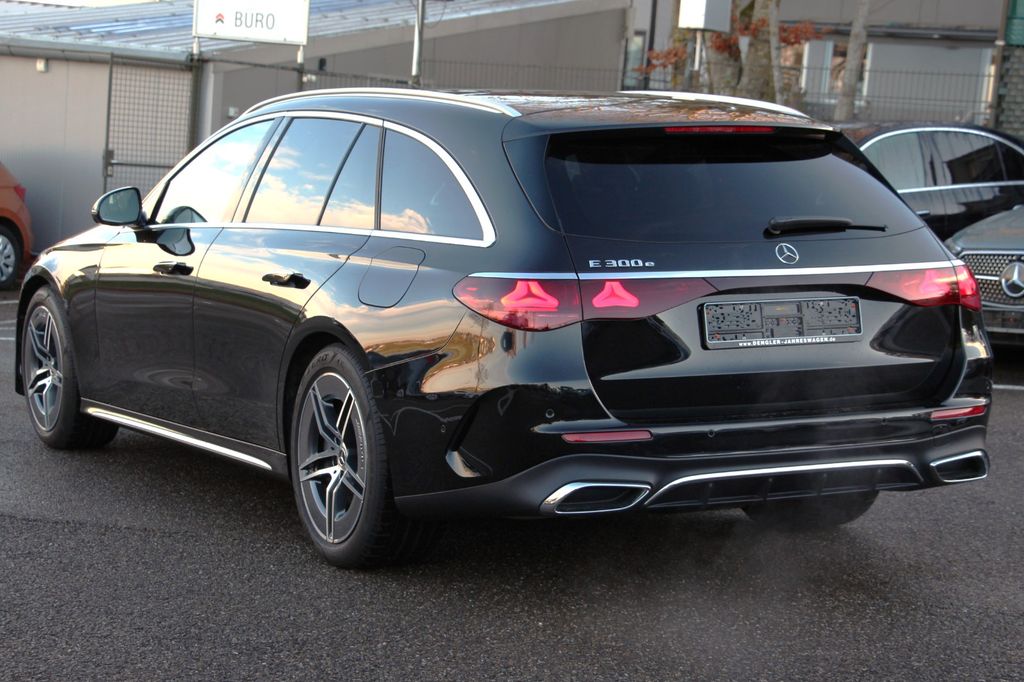 Mercedes-Benz E 300 2025