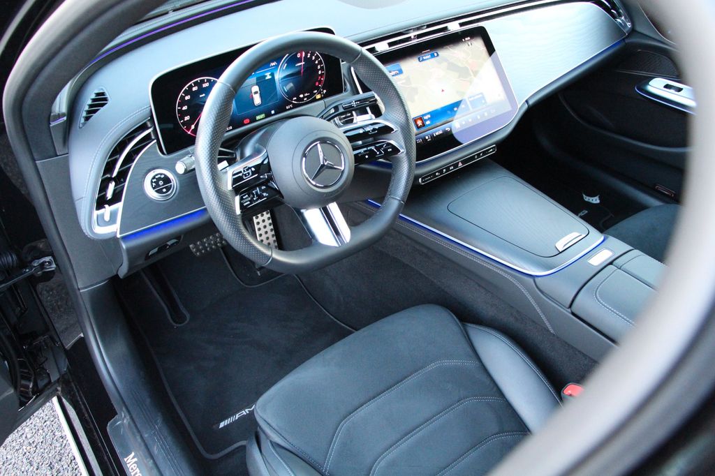 Mercedes-Benz E 300 2025