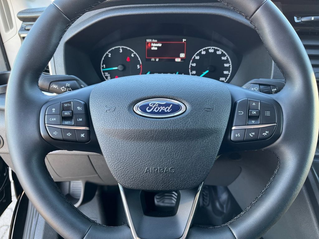 Ford Transit 2024