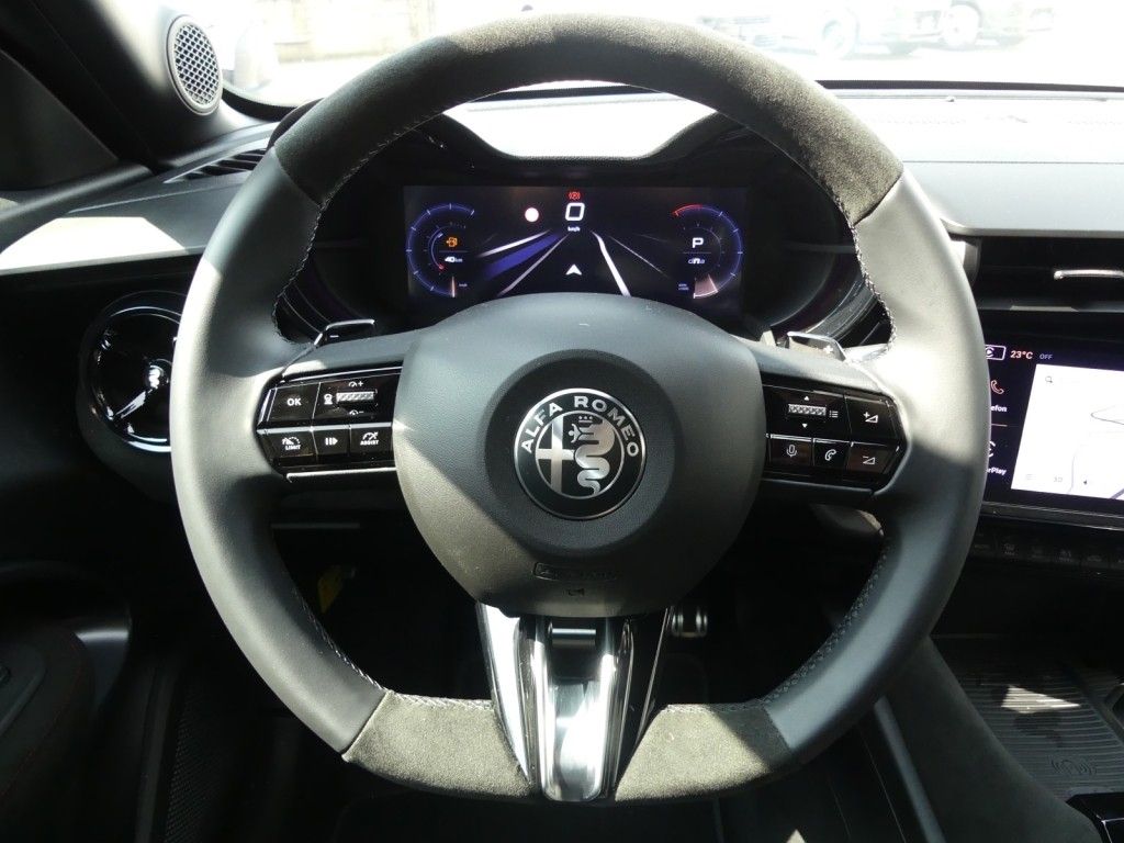 Alfa Romeo Junior 2025