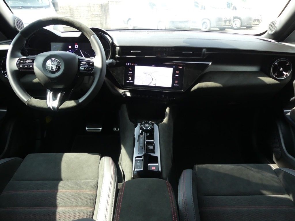 Alfa Romeo Junior 2025